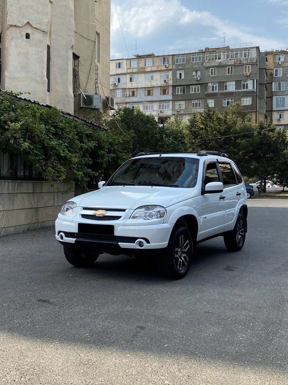 Chevrolet Niva, 1.7 L, 2017 il, 148 000 km — Avtomobillər, Bakı (2)