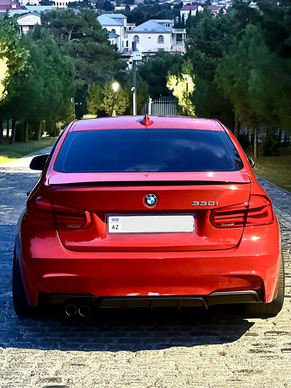 BMW 330, 2.0 L, 2017 il, 150 000 km — Avtomobillər, Bakı (9)