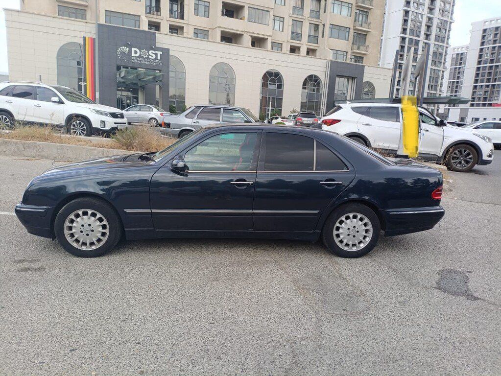 Mercedes E 220, 2.2 L, 2001 il, 400 000 km — Avtomobillər, Bakı (4)