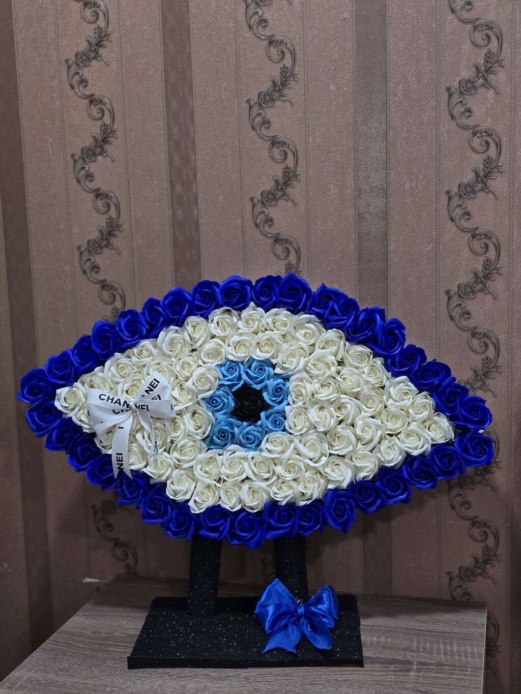 💙118 çiçəkdən hazırlanan bu gözəllik 🥰 💙Ən özəl insanlar, ən qeyri-adi — Mallar, Bakı (2)