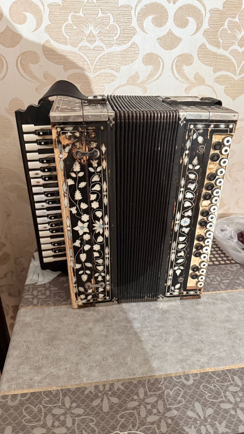Akustik Akkordeon, İşlənmiş, Ünvandan götürmə — Mallar, Mingəçevir (3)
