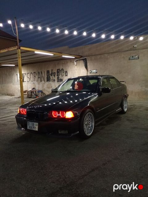 BMW 316, 1.6 L, 1994 il, 570 000 km