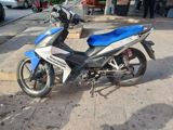 Sport üslublu skuter/moped - Qoşa amortizatorlu arxa asqı — Cars