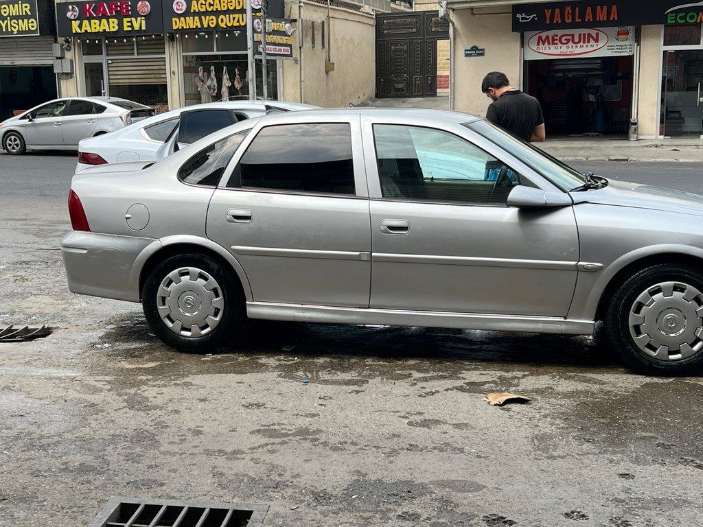 Opel Vectra, 1.8 L, 1999 il, 240 000 km — Avtomobillər, Bakı (4)