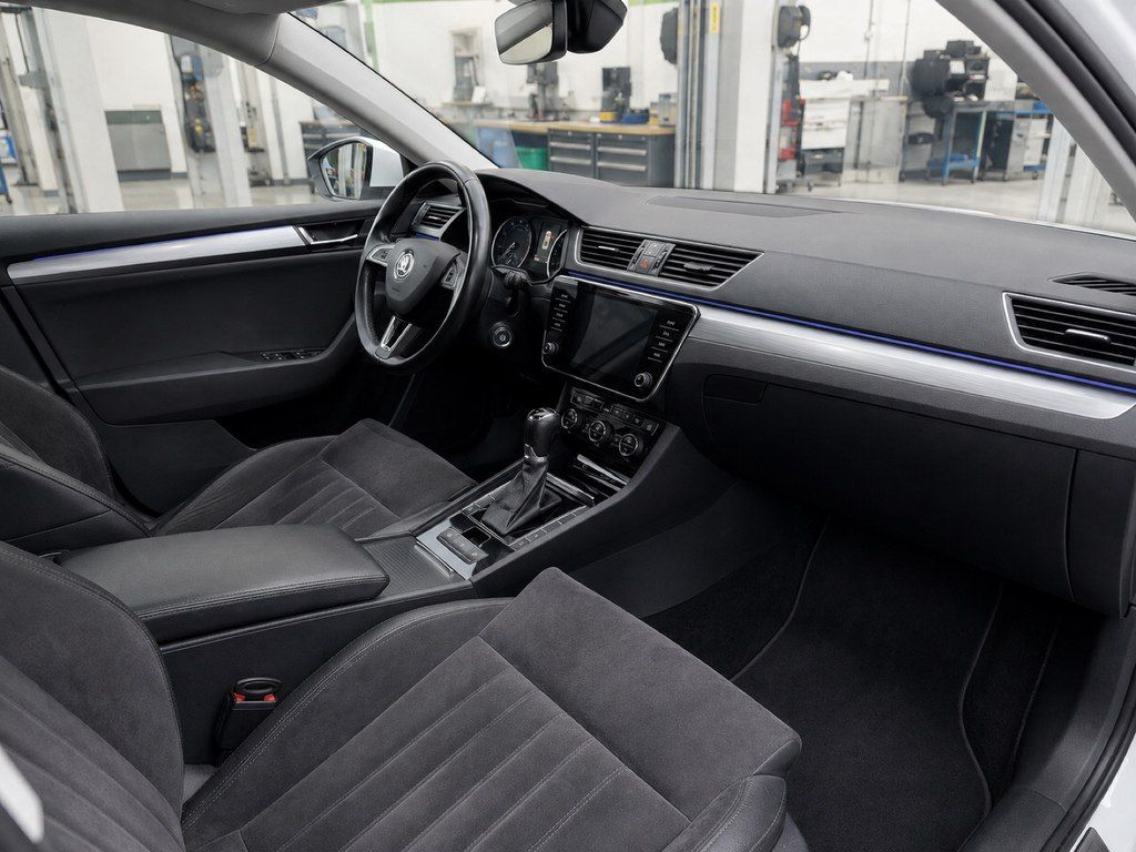 Skoda Superb, 1.8 L, 2019 il, 290 000 km — Avtomobillər, Bakı (6)