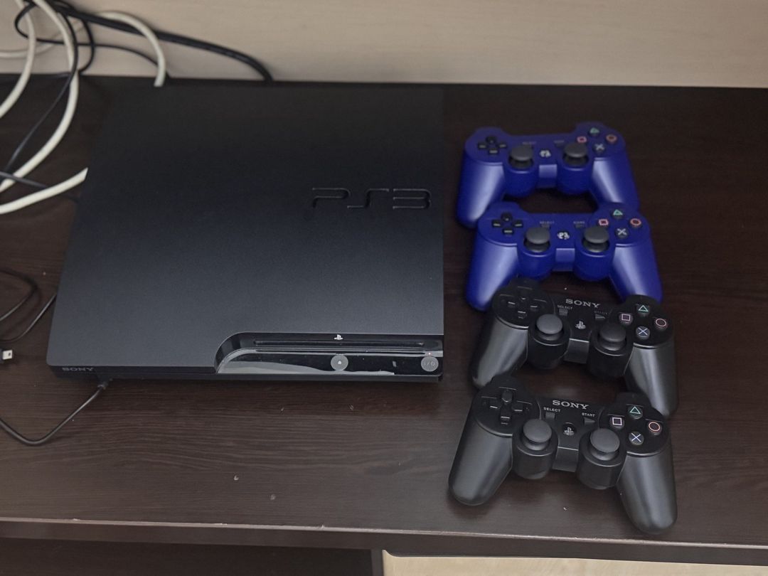 PS3 500GB, pultları və oyunları — Elektronika, Bakı (2)