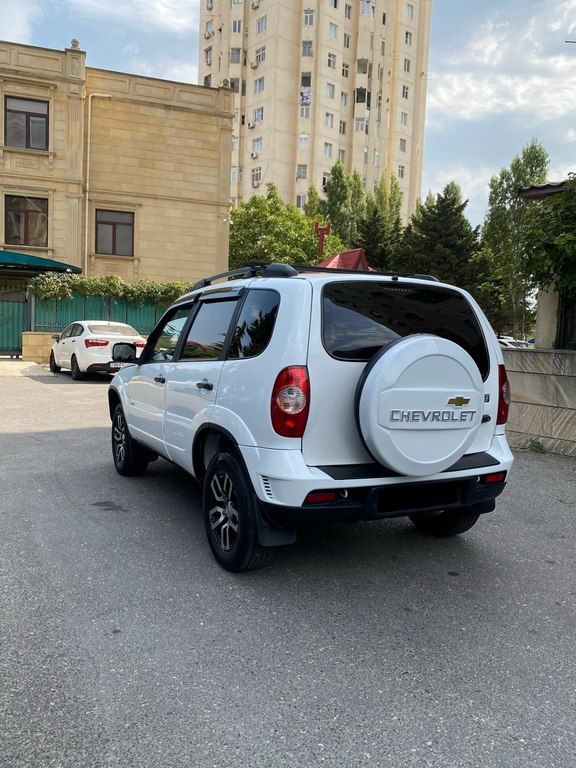 Chevrolet Niva, 1.7 L, 2017 il, 148 000 km — Avtomobillər, Bakı (6)