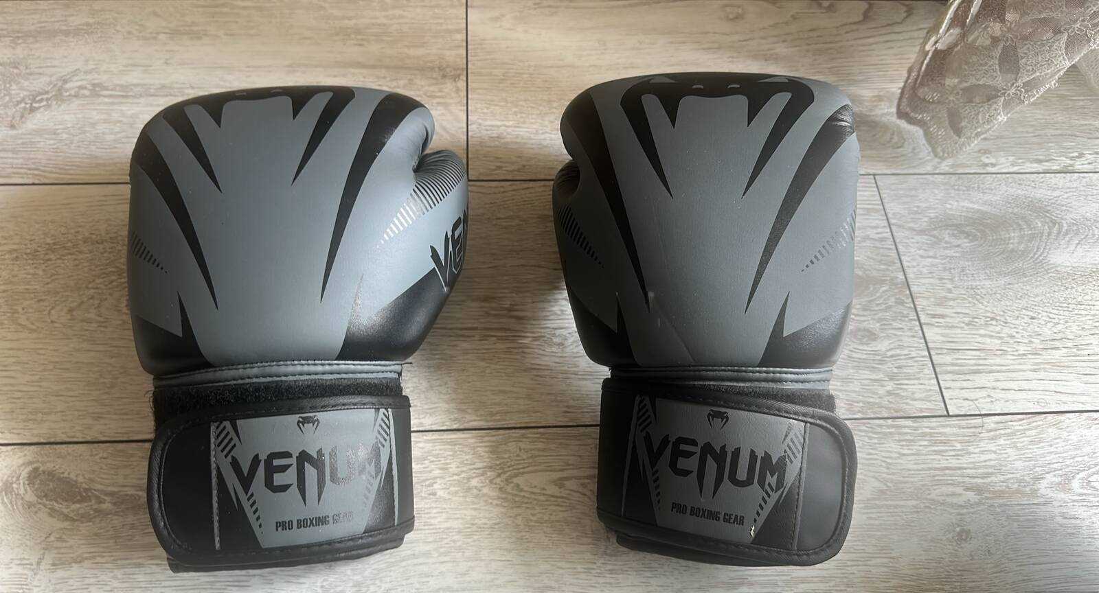 Venum Boks Əlcəyi və Ayaq Qoruyucusu — Спорт и отдых