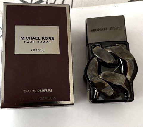 Michael Kors Pour Homme Absolu kişi ətri. 30 ml hədiyyə verilib — Bakı
