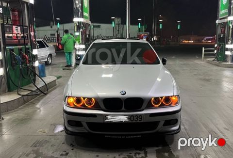 BMW 525, 2.5 L, 2000 il, 305 000 km