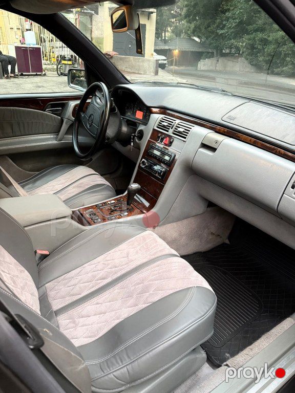 Mercedes E 240, 2.4 L, 1998 il, 280 000 km 10-UY-759 — Avtomobillər, Bakı (3)