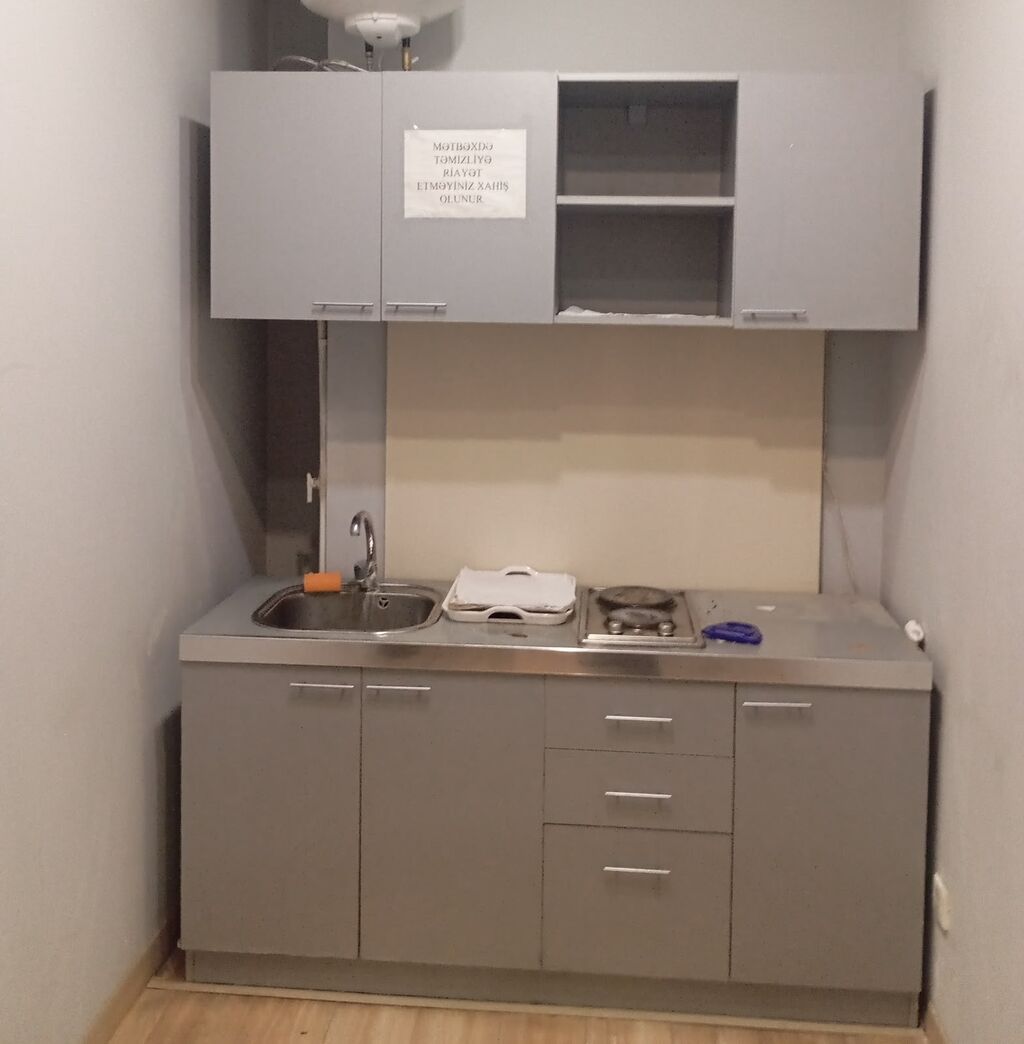 Kompakt mətbəx dəsti – boz rəngli, minimalistik dizayn. - Üst modul — Mebel, Bakı