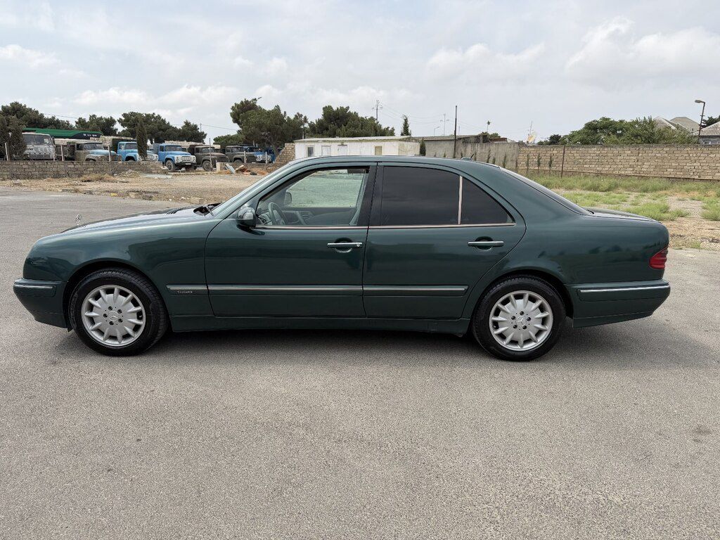 Mercedes E 320, 3.2 L, 2000 il, 370 000 km — Avtomobillər, Bakı (5)