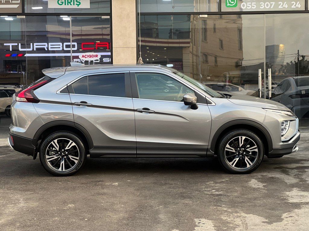 Mitsubishi Eclipse Cross, 2.0 L, 2023 il, 1 723 km — Avtomobillər, Bakı (11)