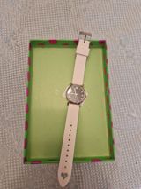 Avon "Sadie Mini Watch" qol saatı. **Xüsusiyyətləri:** * **Brend:** — Часы наручные