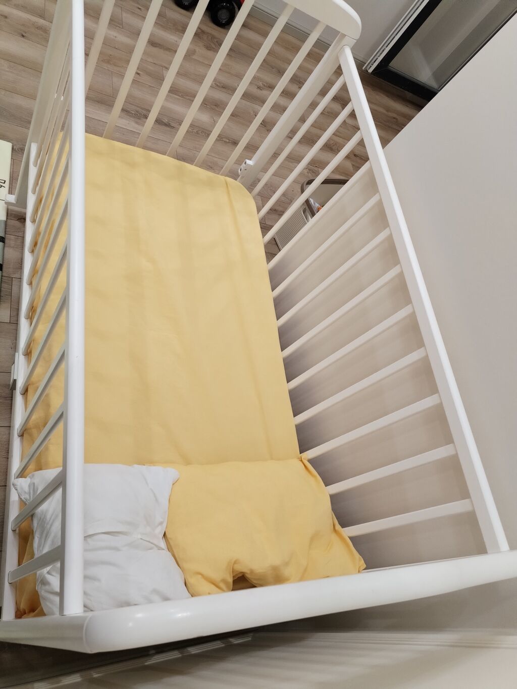 Oğlan və qız üçün, İşlənmiş, Dördbucaq, Beşik, Dəstsiz, Matras ilə, Yellənmə mexanizmi ilə — Mebel, Bakı (2)