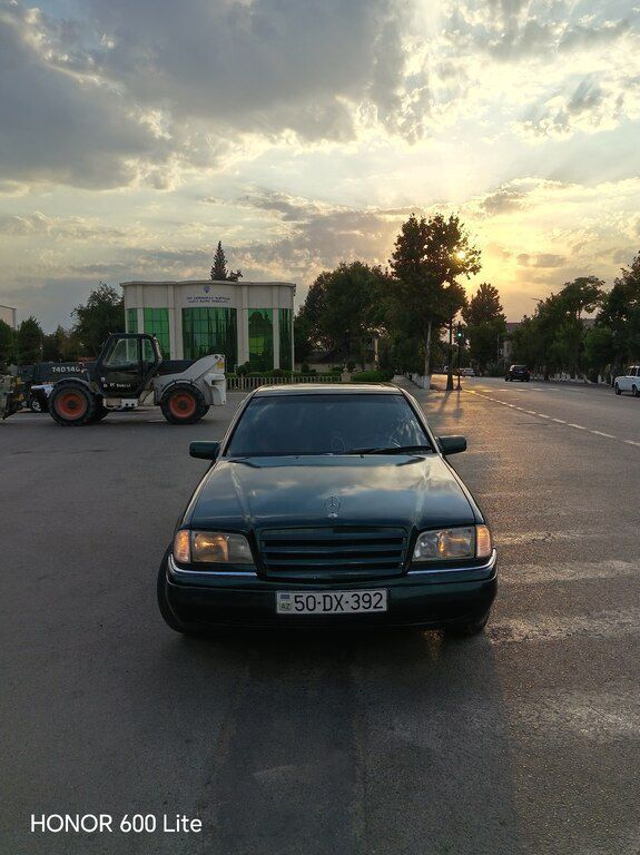Mercedes C 200, 2.0 L, 1997 il, 335 000 km — Avtomobillər, Saatlı