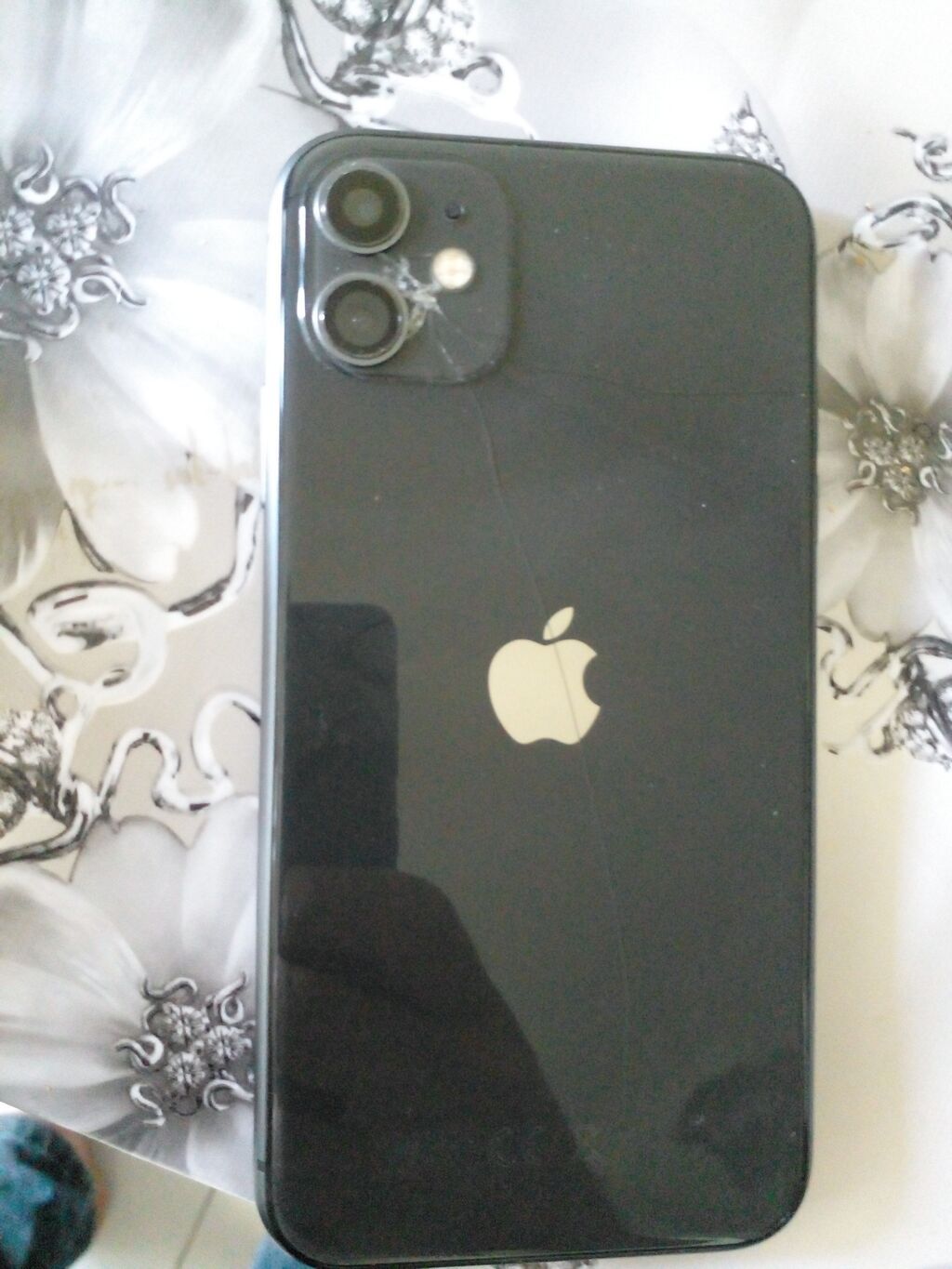 IPhone 11, 128 GB, Qara, Qırıq — Apple iPhone, Mingəçevir (2)