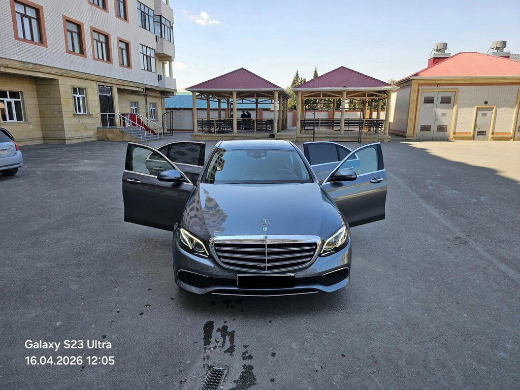 Mercedes E 300, 2.0 L, 2018 il, 119 400 km — Avtomobillər, Bakı (7)