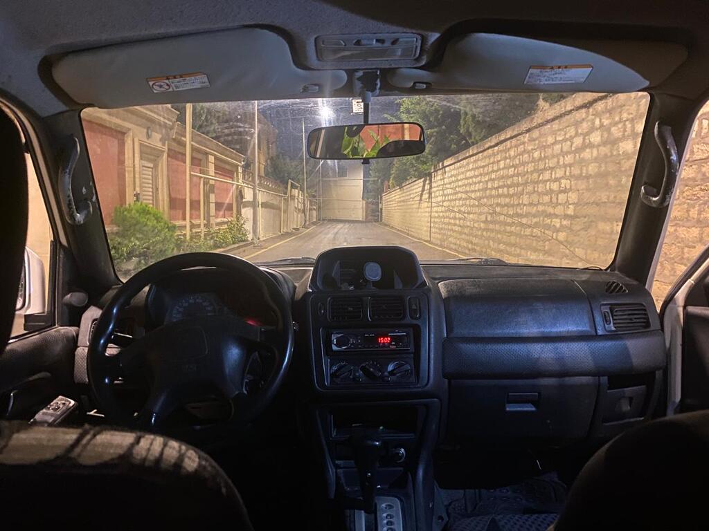 Mitsubishi Pajero io, 1.8 L, 1998 il, 350 000 km — Avtomobillər, Bakı (9)