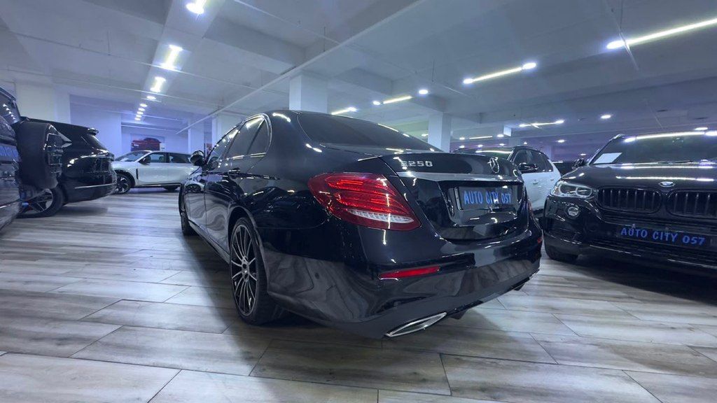 Mercedes E 250, 2.0 L, 2017 il, 134 800 km — Avtomobillər, Bakı (5)