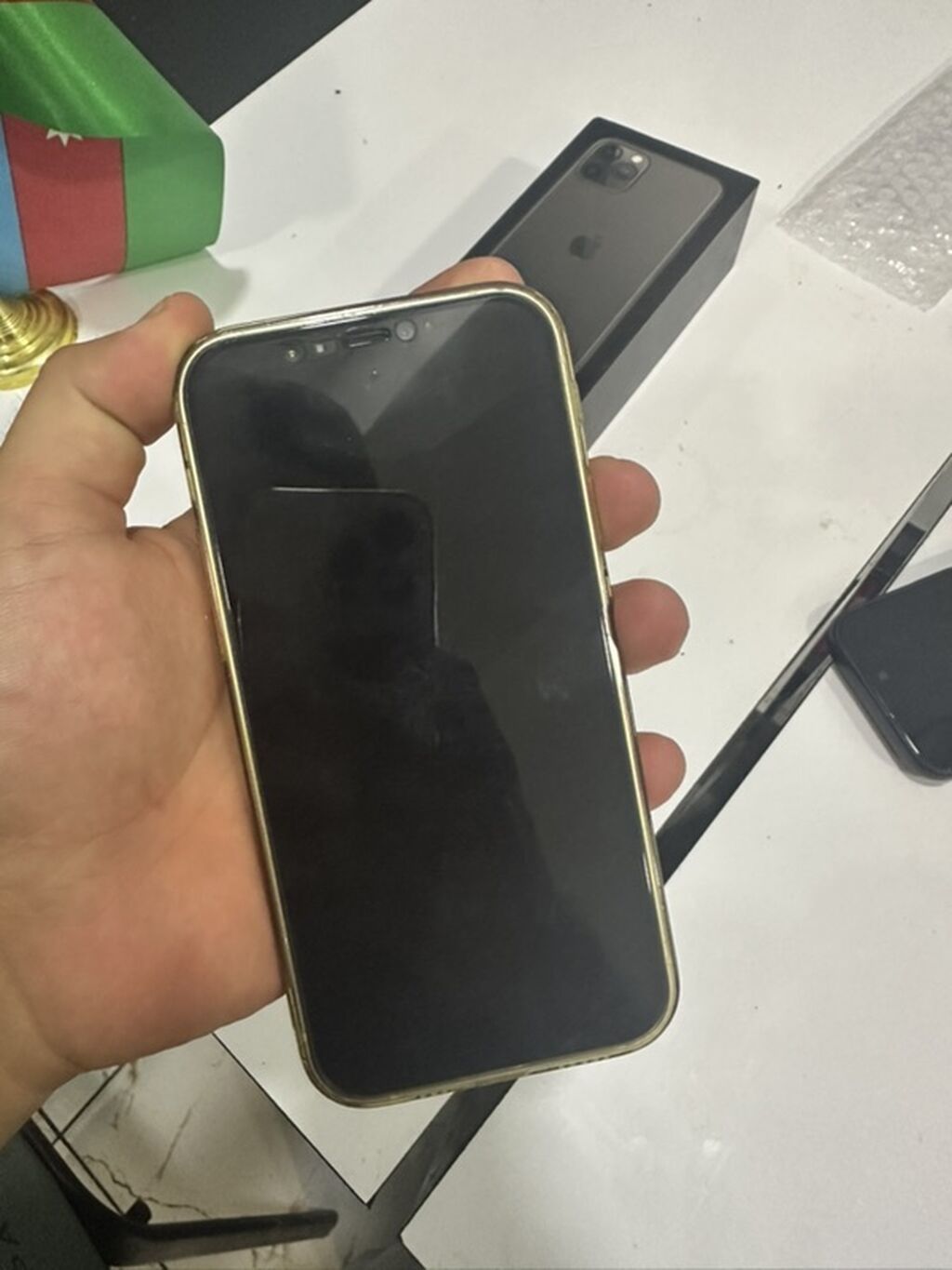 IPhone 12, Ağ — Apple iPhone, Pirəkəşkül (2)