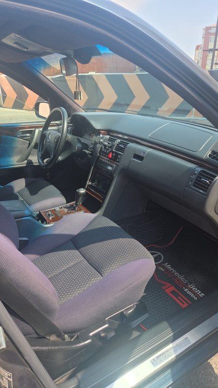 Mercedes E 240, 2.4 L, 1999 il, 413 000 km — Avtomobillər, Bakı (5)
