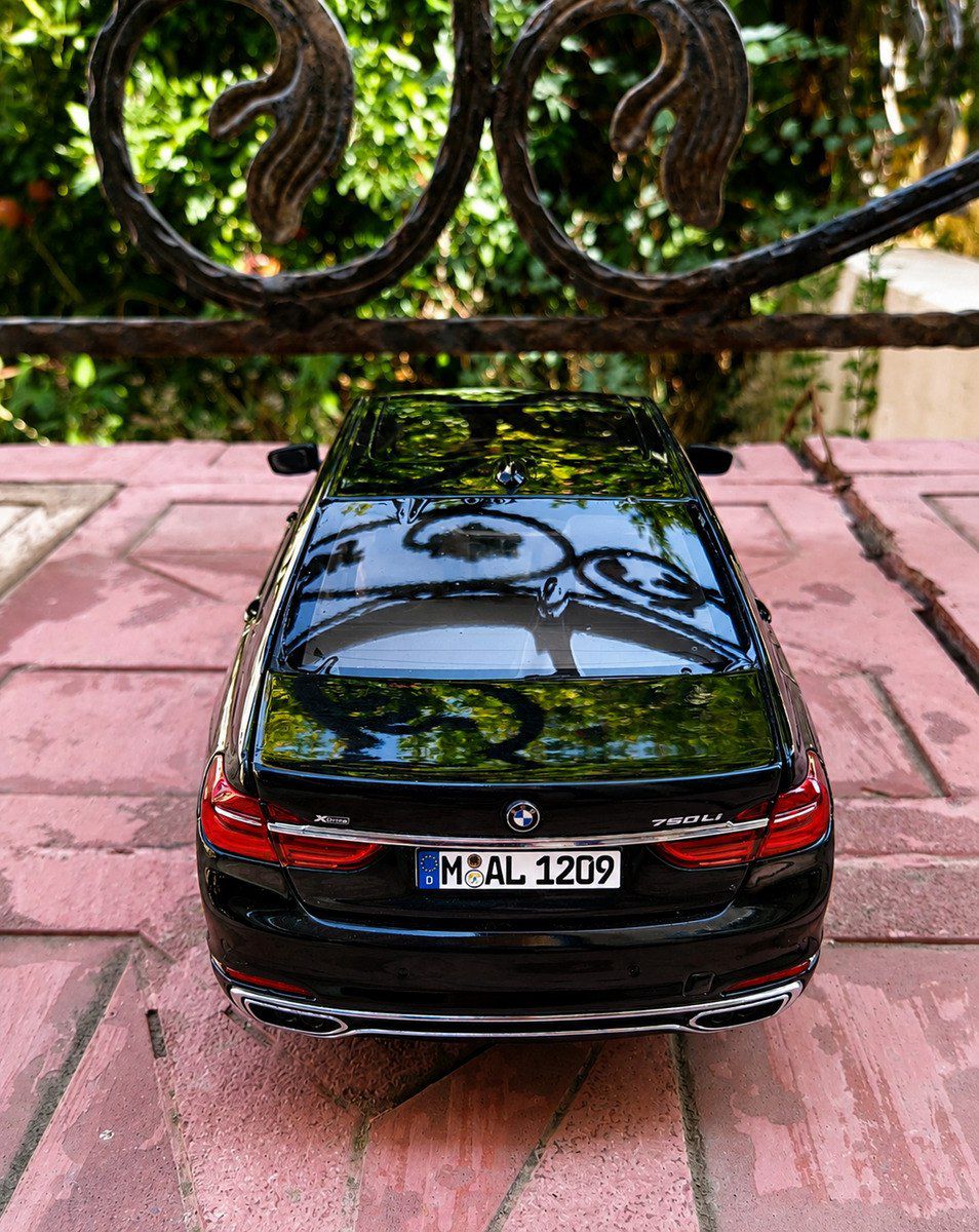BMW 7 series 750li G12 — Kolleksiyalar, Bakı (3)