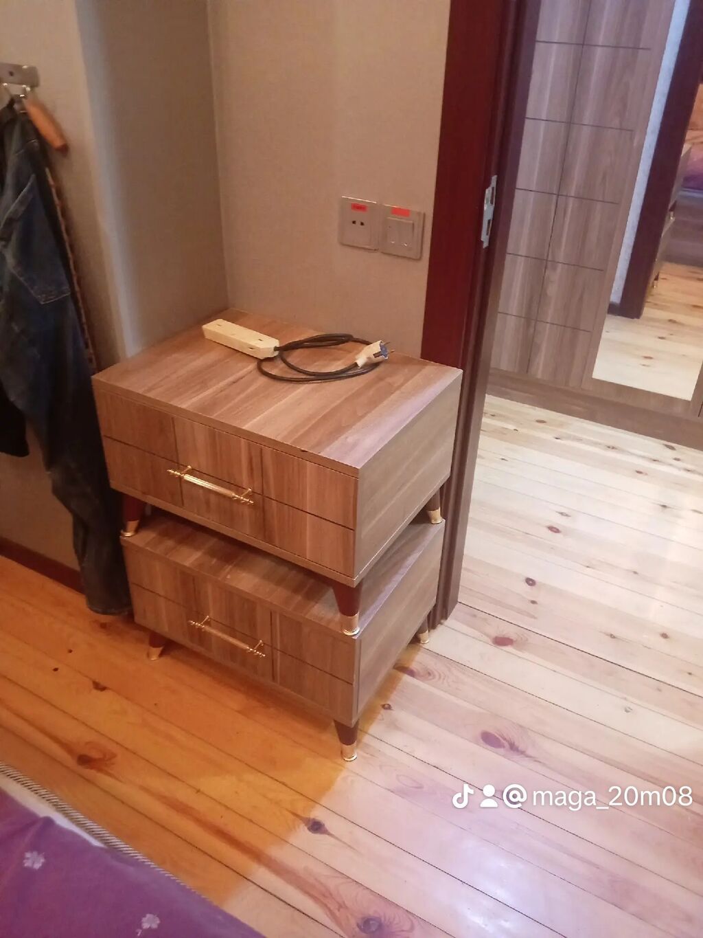 Satılan məhsullar ev üçün müxtəlif mebel və məişət əşyalarından ibarət — Mebel, Xırdalan (9)