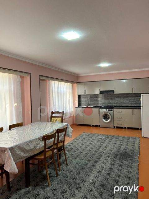 4-otaqlı mənzil kirayə verilir, Qazax r., 100 m²