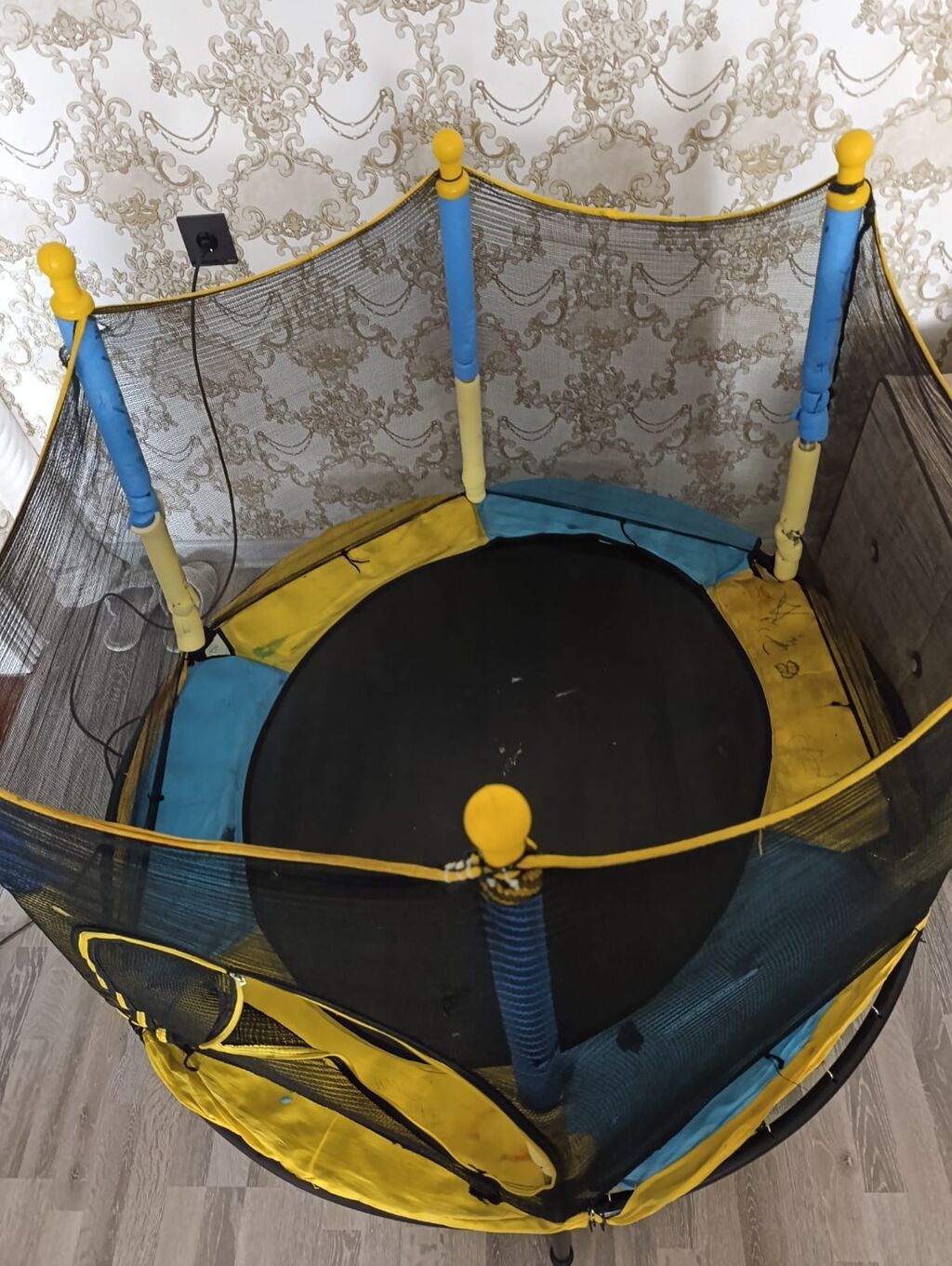 İşlənmişdir. təcili satılır Uşaq üçün dairəvi mini trambolin. Model — İdman və istirahət, Gəncə (3)