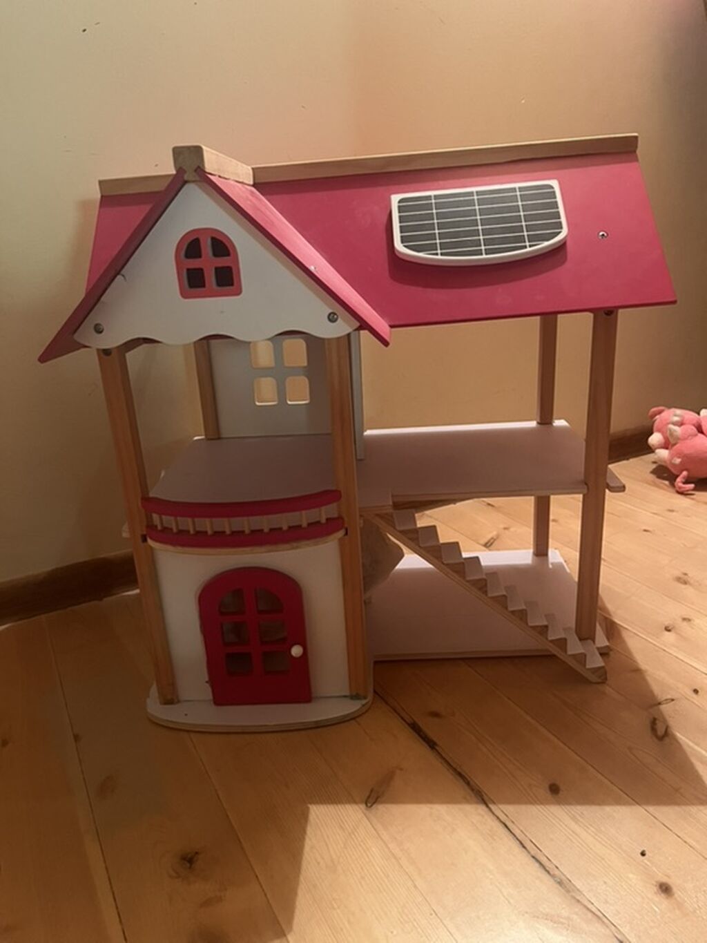 Taxta oyuncaq kukla evi – iki mərtəbəli - Material: ağac və MDF — Oyun dəstləri, Digah