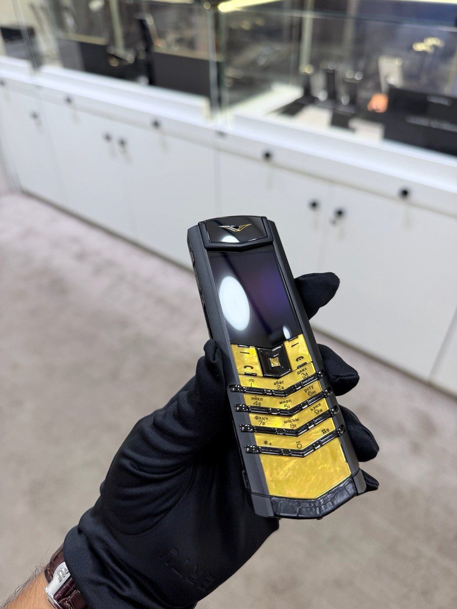 Vertu Signature S Design Sapphire Yellow Gold Black Alligator 4GB — Smartfonlar, Bakı (5)