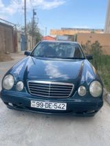 Mercedes-Benz E 200: 2 l | 1999 il Sedan — Cars