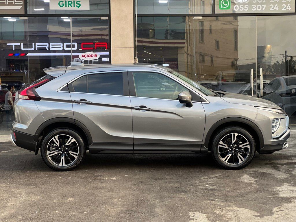 Mitsubishi Eclipse Cross, 2.0 L, 2023 il, 1 723 km — Avtomobillər, Bakı (10)