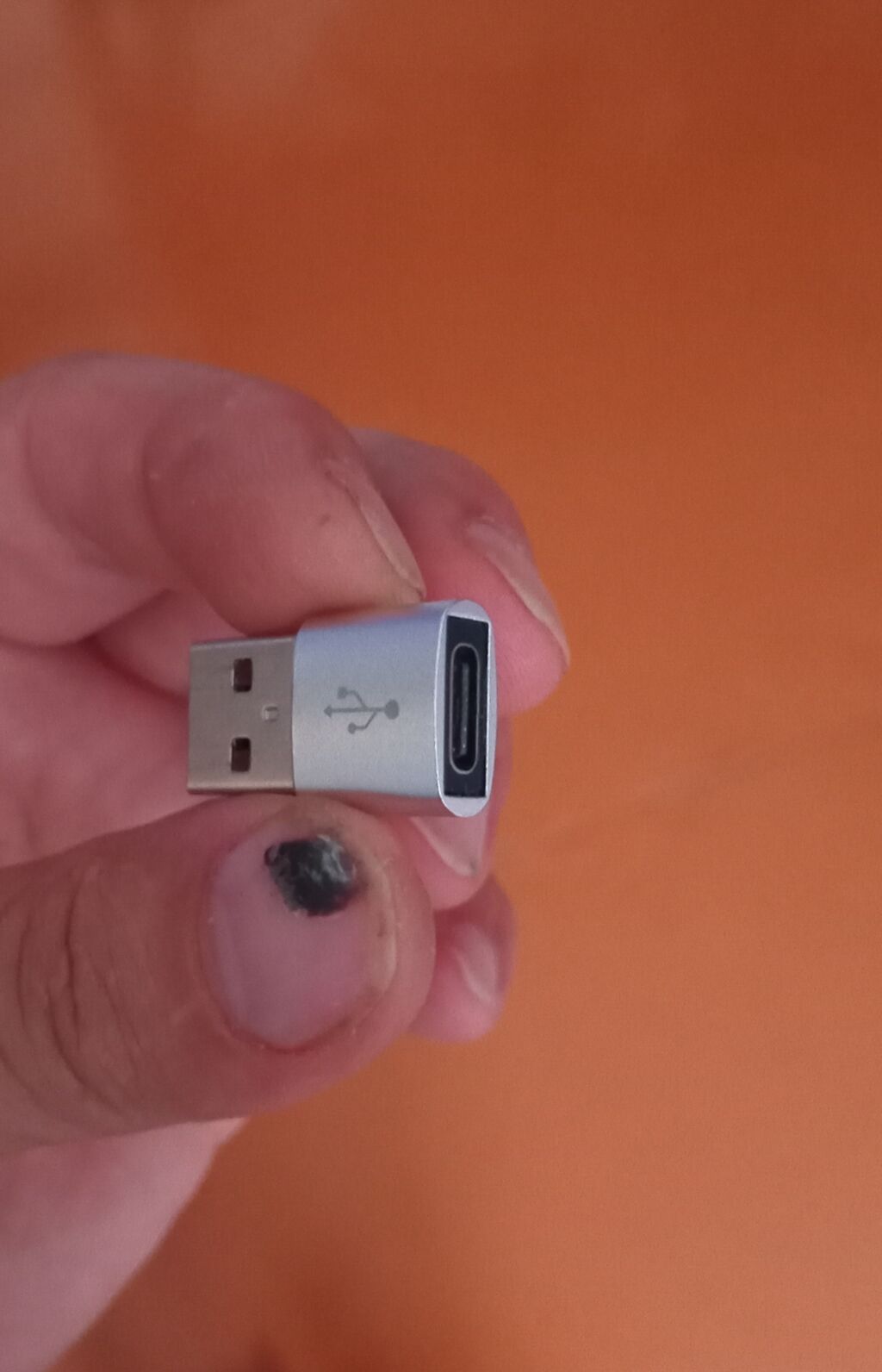 Tam işlək vəziyyətdədir.Üzərində bir ədəd type-c dən usb yə çevirici — Elektronika, Xaçmaz (5)
