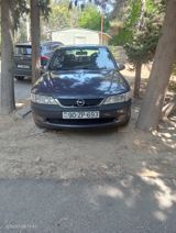 Opel Vectra, 1997 il — Автомобили