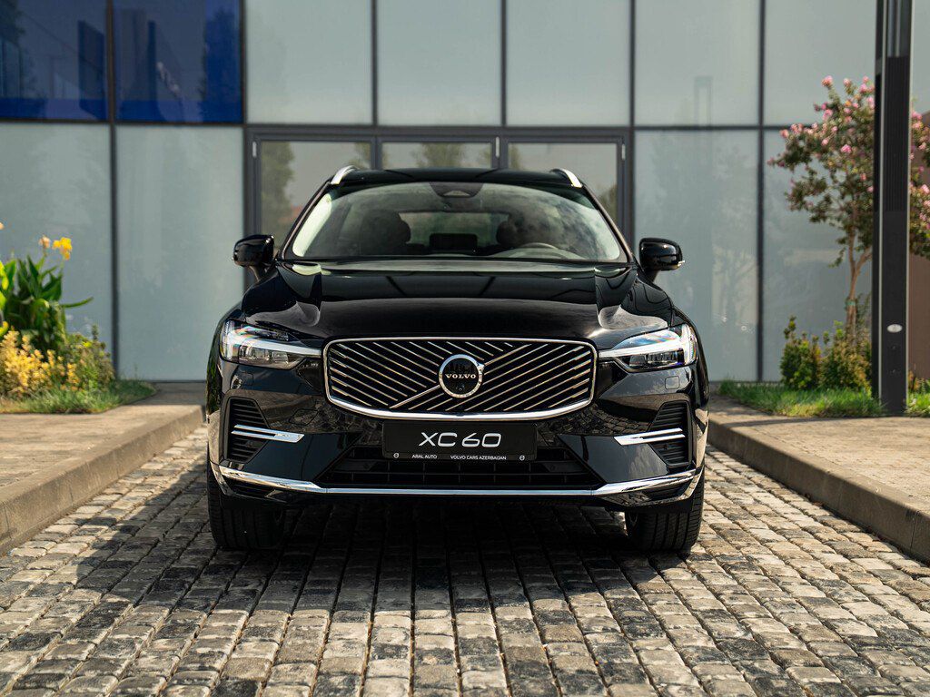 Volvo XC60, 2.0 L, 18.8 kWh, 2025 il, yeni — Avtomobillər, Bakı