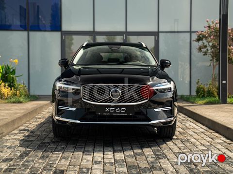 Volvo XC60, 2.0 L, 18.8 kWh, 2025 il, yeni