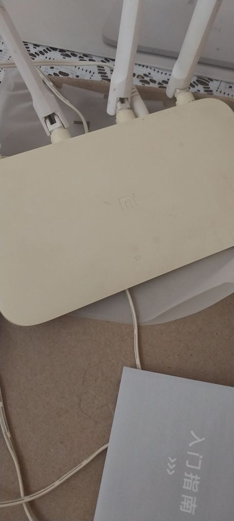 Xiaomi Router 4A Wi‑Fi marşrutizatoru Ağ rəngli, zərif və minimal — Bakı