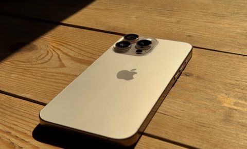 Apple iPhone 16 Pro Desert Titanium 128GB/8GB