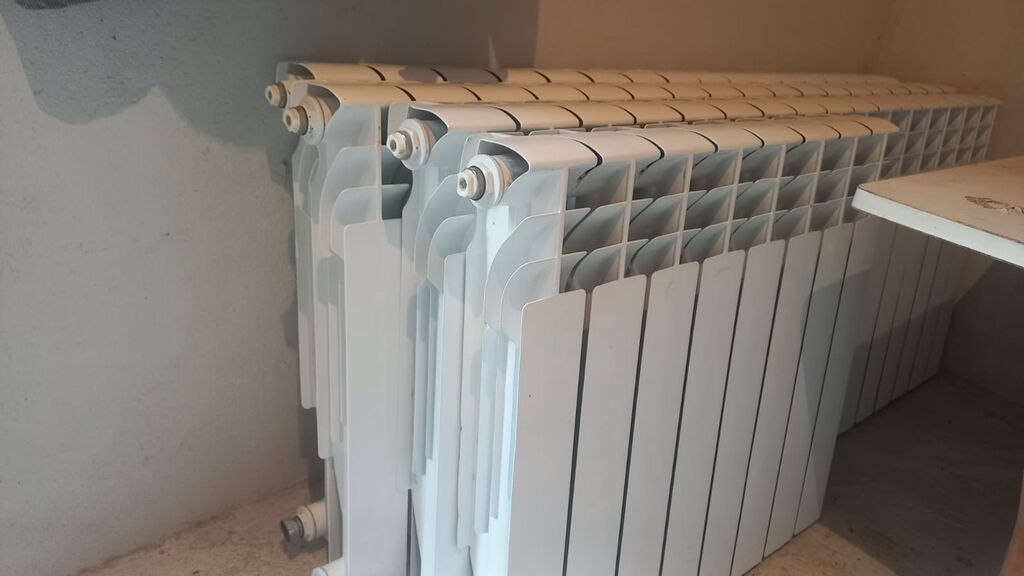 Radiatorlar satilir təp təzədir 1 qiş işlənib 61 əd seksiyadir — Radiatorlar, Saray (2)