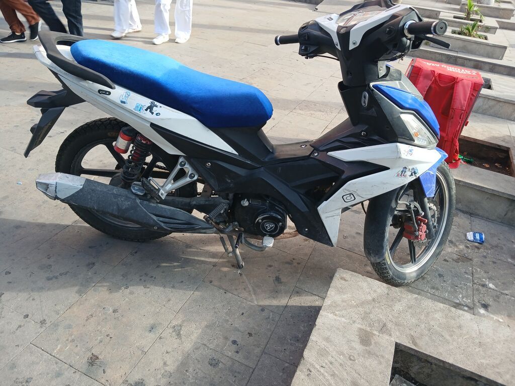 Sport üslublu skuter/moped - Qoşa amortizatorlu arxa asqı — Avto, Ordubad (2)