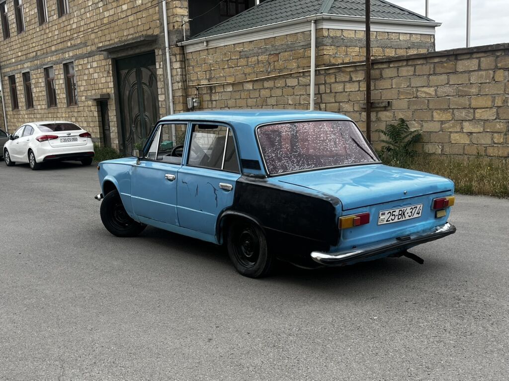 VAZ/Lada klassik sedan təqdim olunur. Avtomobil 4 qapılı kuzova — Avto, Bakı (3)