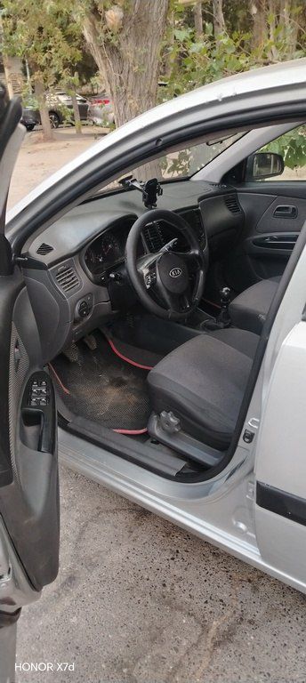 Kia Rio, 1.4 L, 2010 il, 380 000 km — Avtomobillər, Bakı (4)