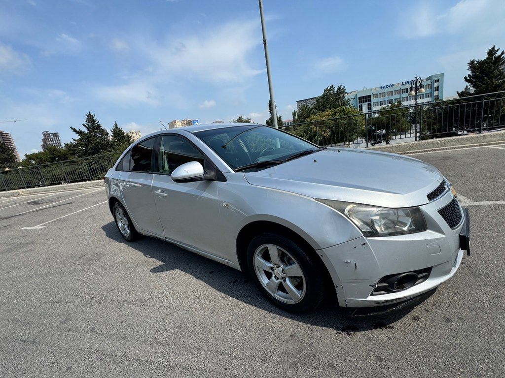Chevrolet Cruze, 1.8 L, 2010 il, 280 000 km — Avtomobillər, Bakı (3)