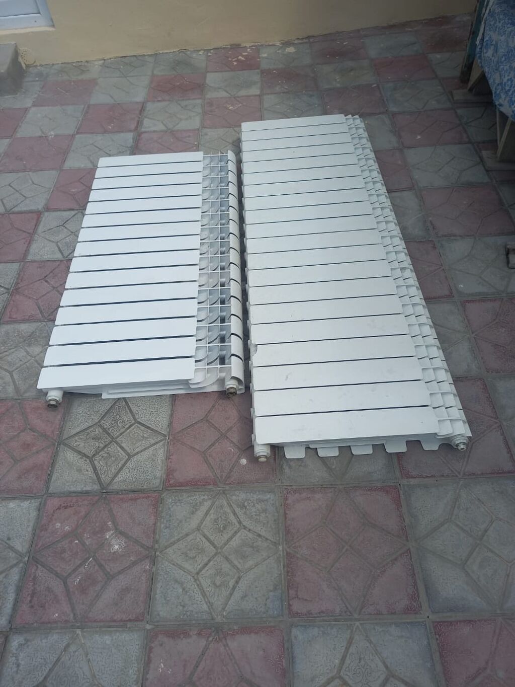 Radiatorlar satilir .15 seksiya birdir 20 də bir .Alman — Radiatorlar, Saray (3)