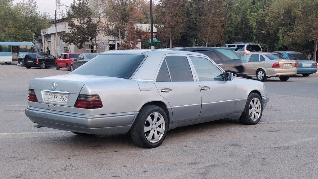 Mercedes E 200, 2.0 L, 1993 il, 249 328 km — Avtomobillər, Sumqayıt (6)