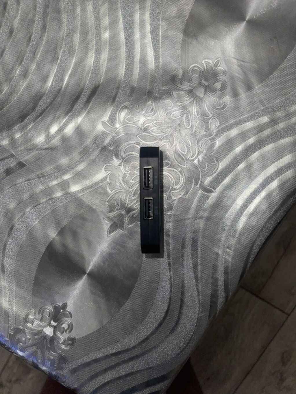 Kompakt USB hub / adapter satılır. Cihaz qara rəngdədir və üzərində 2 — Elektronika, Zərdab (3)