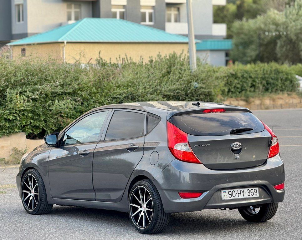 Hyundai Accent, 1.6 L, 2013 il, 218 324 km — Avtomobillər, Bakı (12)